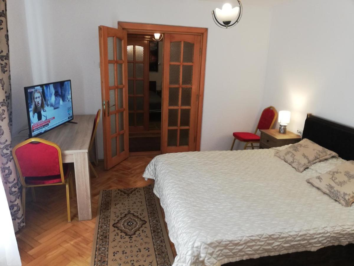 Casa Bucur Hotel Tirgu Ocna Bagian luar foto